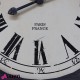 Orologio da parete PARIS con grande cornice nera e quadrante