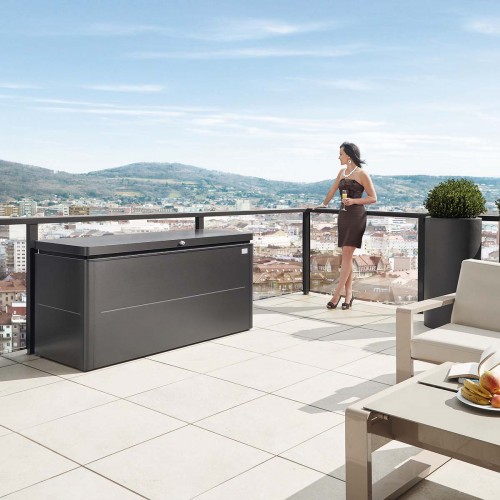 Elegante e moderno contenitore LOUNGEBOX completamente in metallo