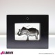 Elefante in metallo con cornice in legno nero 4x20x16